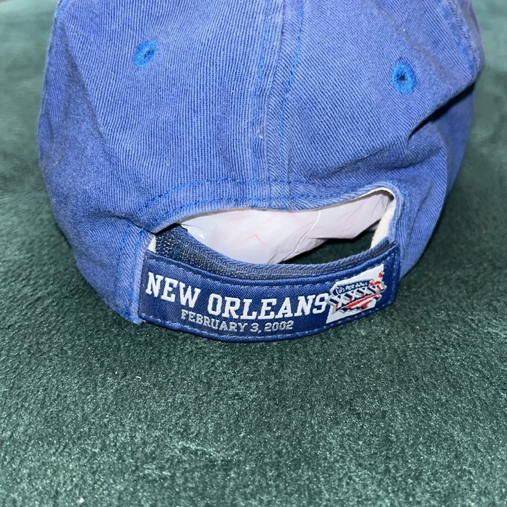 Reebok SB XXXVI New England Patriots‎ St. Louis Rams Velcro Blue Embroidered Cap